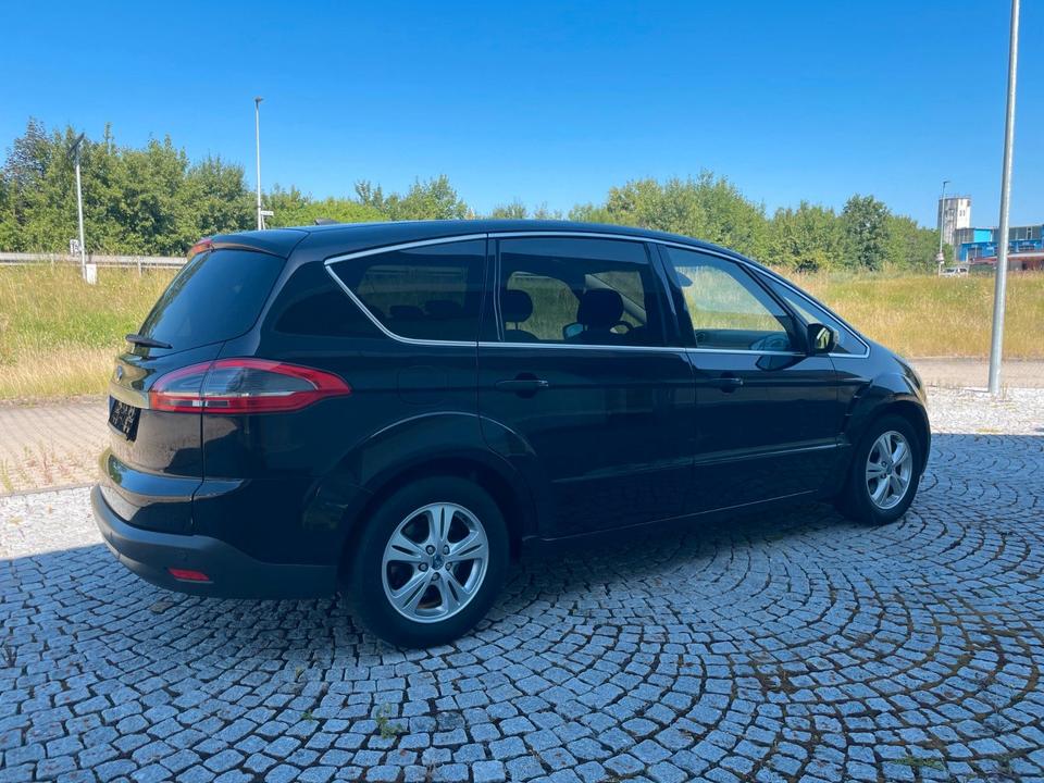 Ford S-Max 2011 — photo 7