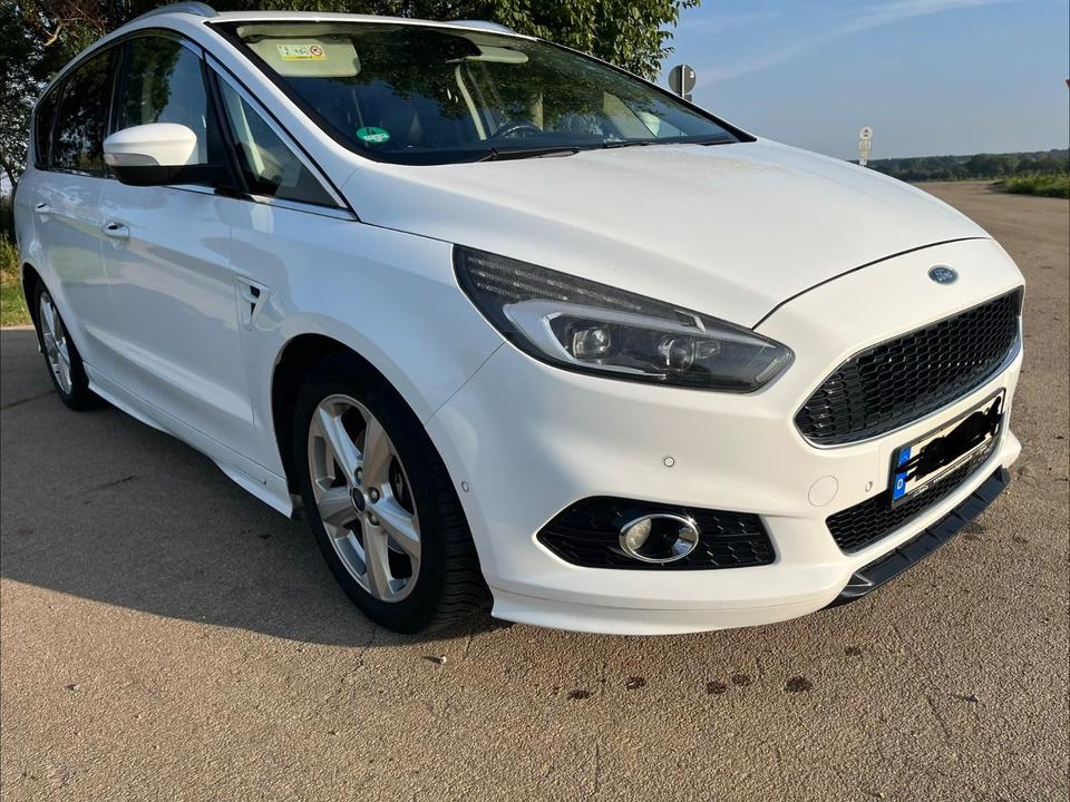Ford S-Max 2015 — photo 13