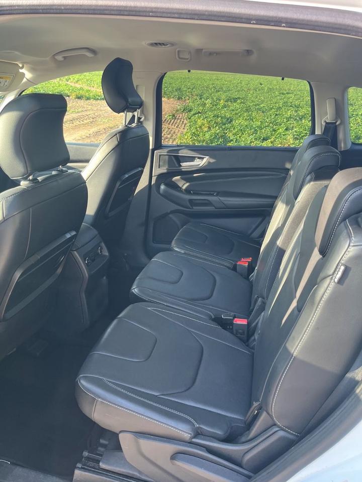Ford S-Max 2015 — interior