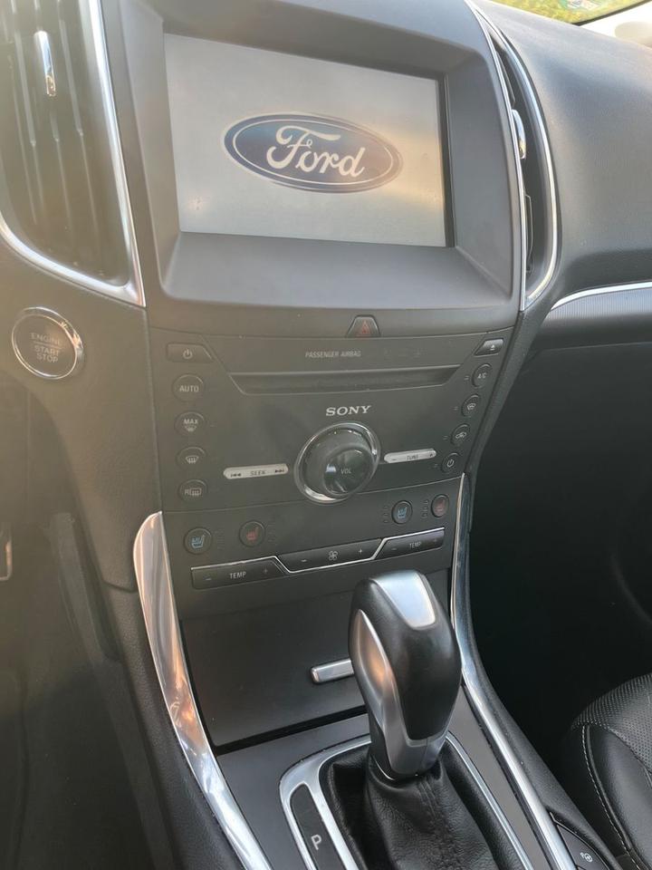 Ford S-Max 2015 — photo 7