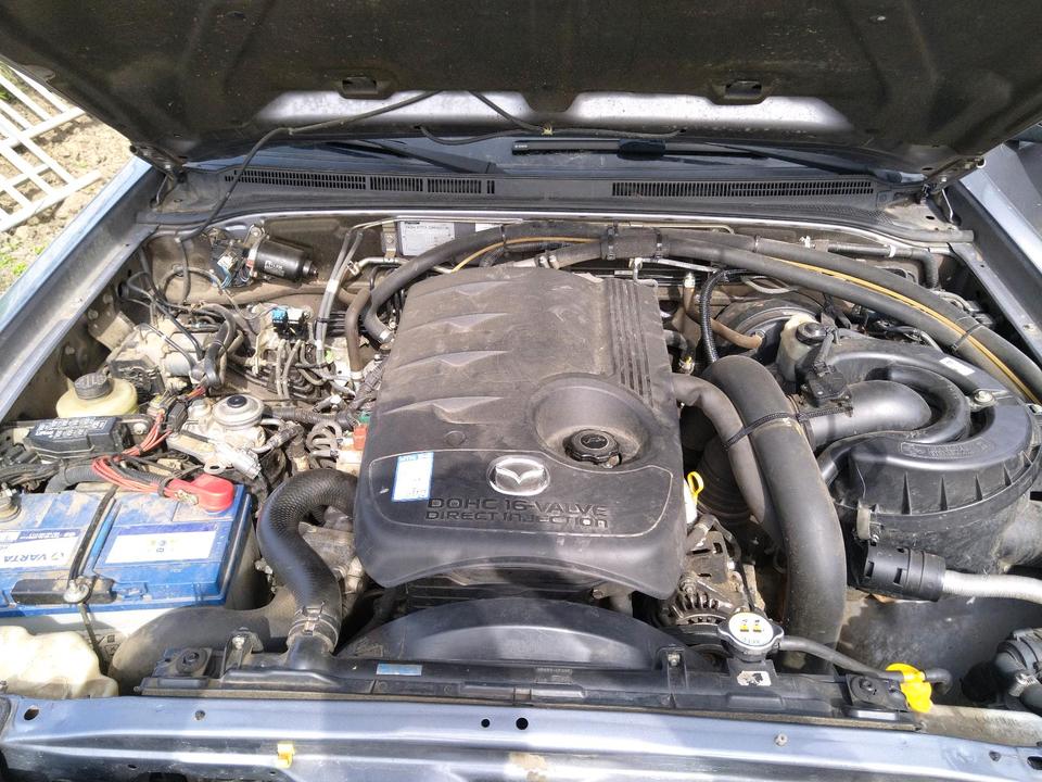 Mazda BT-50 2008 — салон