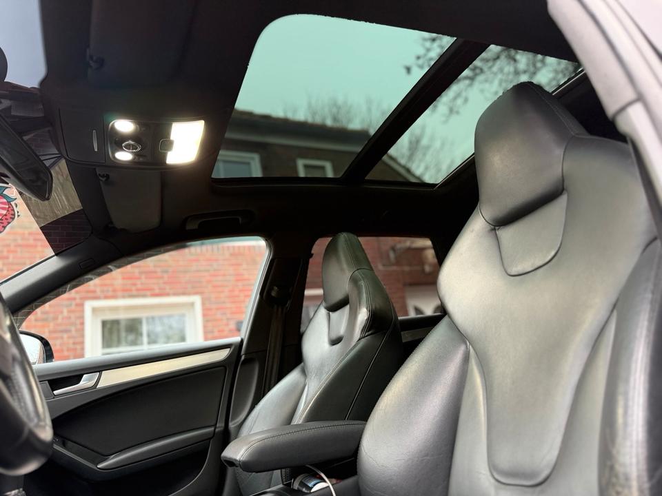 Audi A4 2011 — photo 5