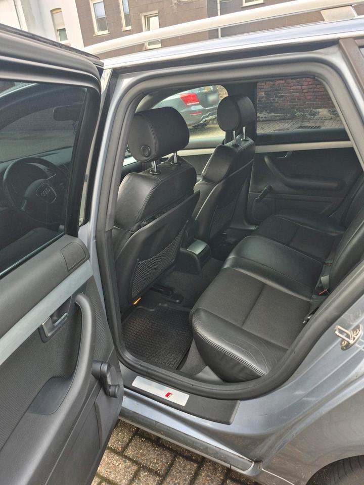 Audi A4 2007 — photo 7