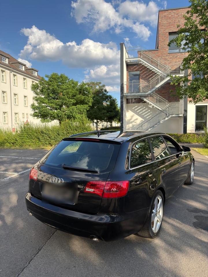 Audi A6 2006 — вигляд ззаду