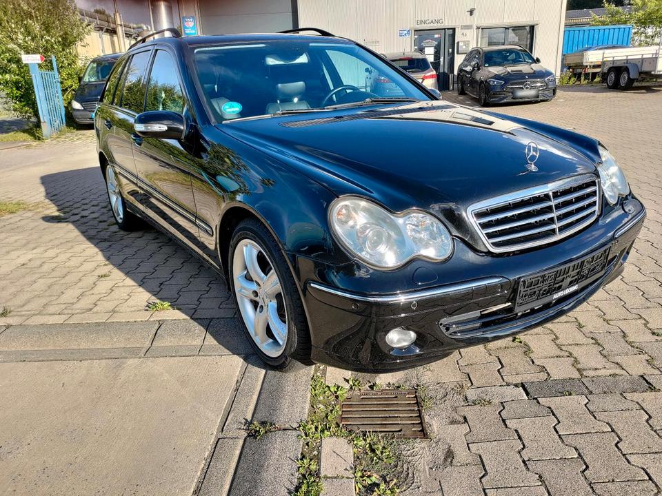 Mercedes Benz C 350 2006 — interior