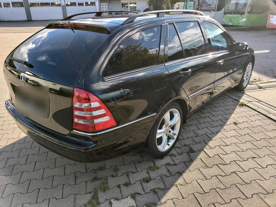 Mercedes Benz C 350 2006 — engine