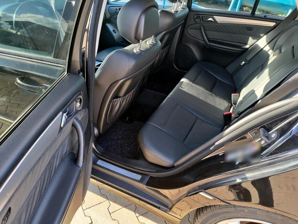 Mercedes Benz C 350 2006 — photo 8