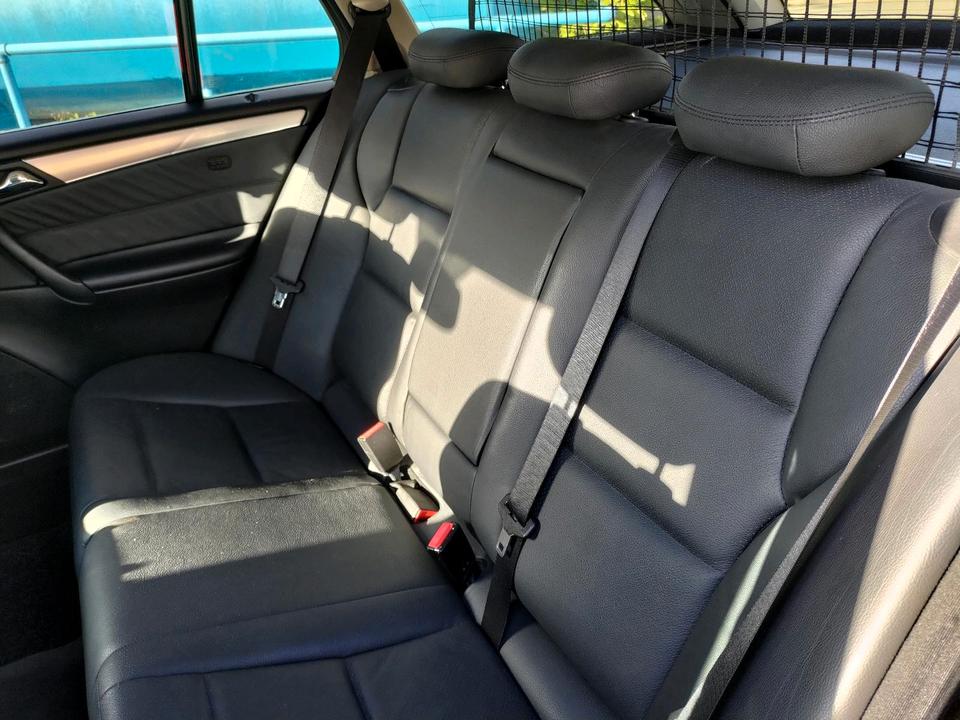 Mercedes Benz C 350 2006 — photo 9