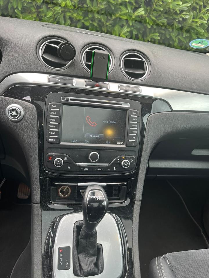 Ford S-Max 2012 — photo 8