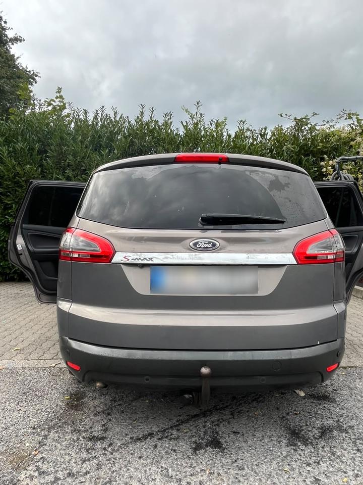 Ford S-Max 2012 — photo 9