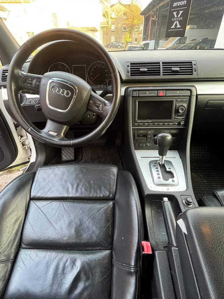 Audi A4 2008 — photo 9