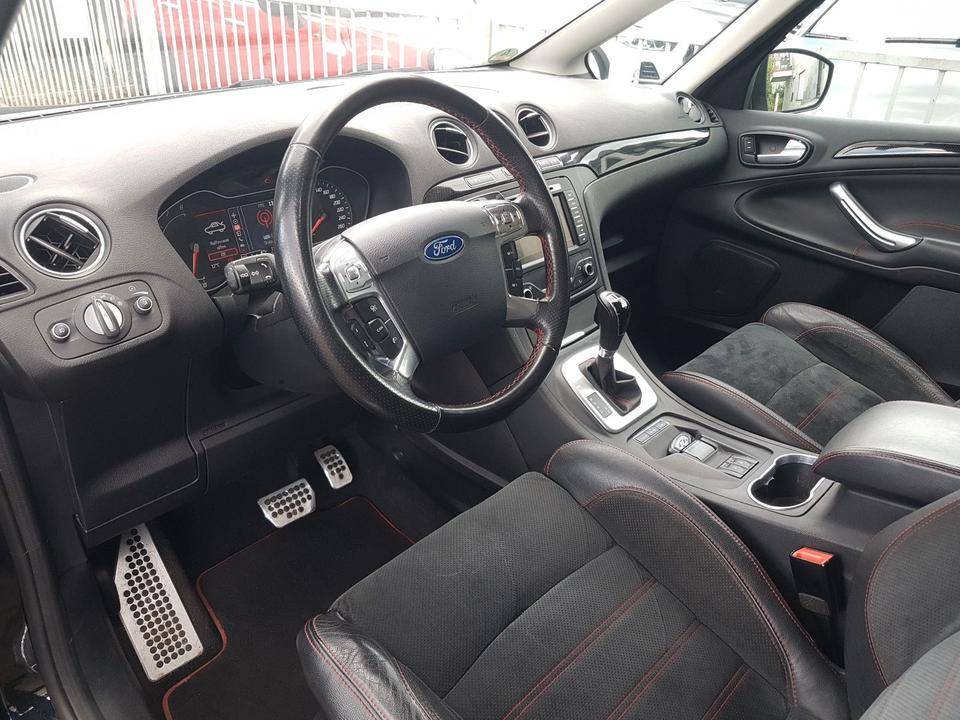 Ford S-Max 2011 — photo 10