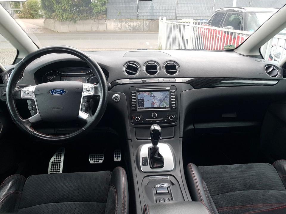 Ford S-Max 2011 — photo 14