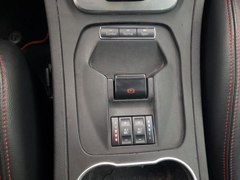 Ford S-Max 2011 — photo 15