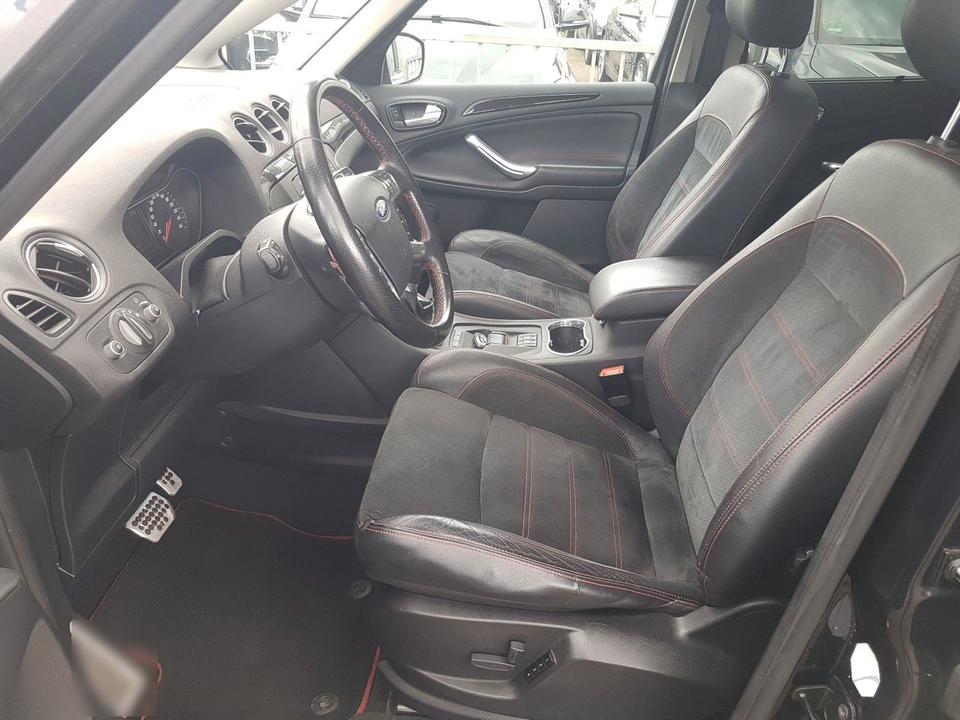 Ford S-Max 2011 — photo 9