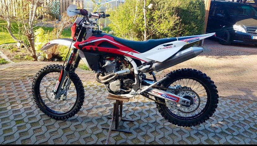 Husqvarna Tausche Husqvarna gegen Simson ETZ AWO RT 2010 — vehicle for AFU Ukraine