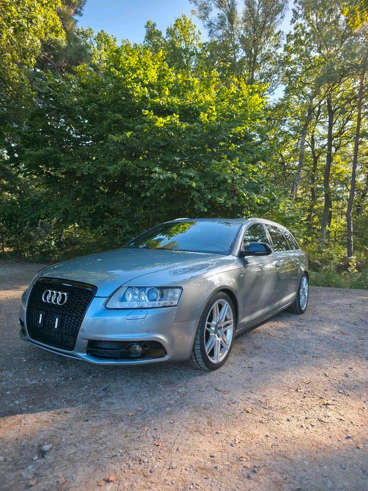 Audi A6 2009 — вигляд ззаду