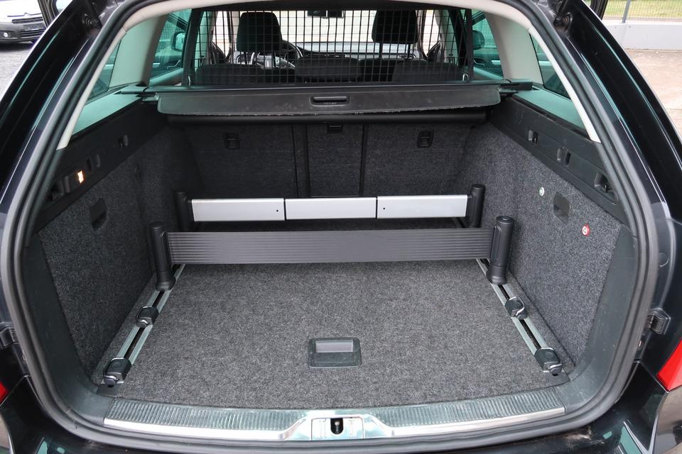 Skoda Superb 2013 — photo 11