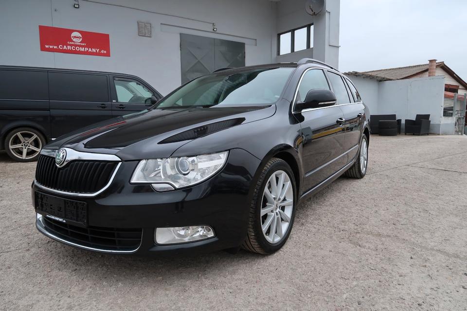 Skoda Superb 2013 — interior