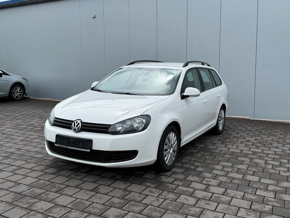 Volkswagen Weitere VW 2012 — rear view