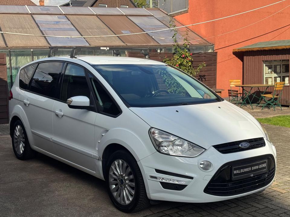 Ford S-Max 2013 — interior