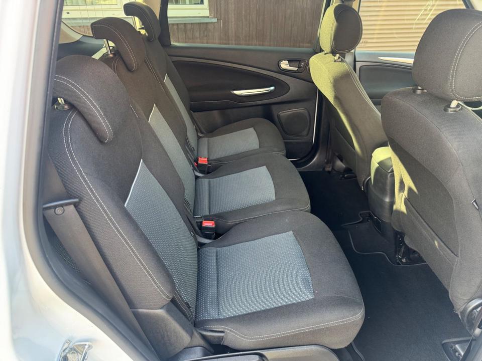 Ford S-Max 2013 — photo 6