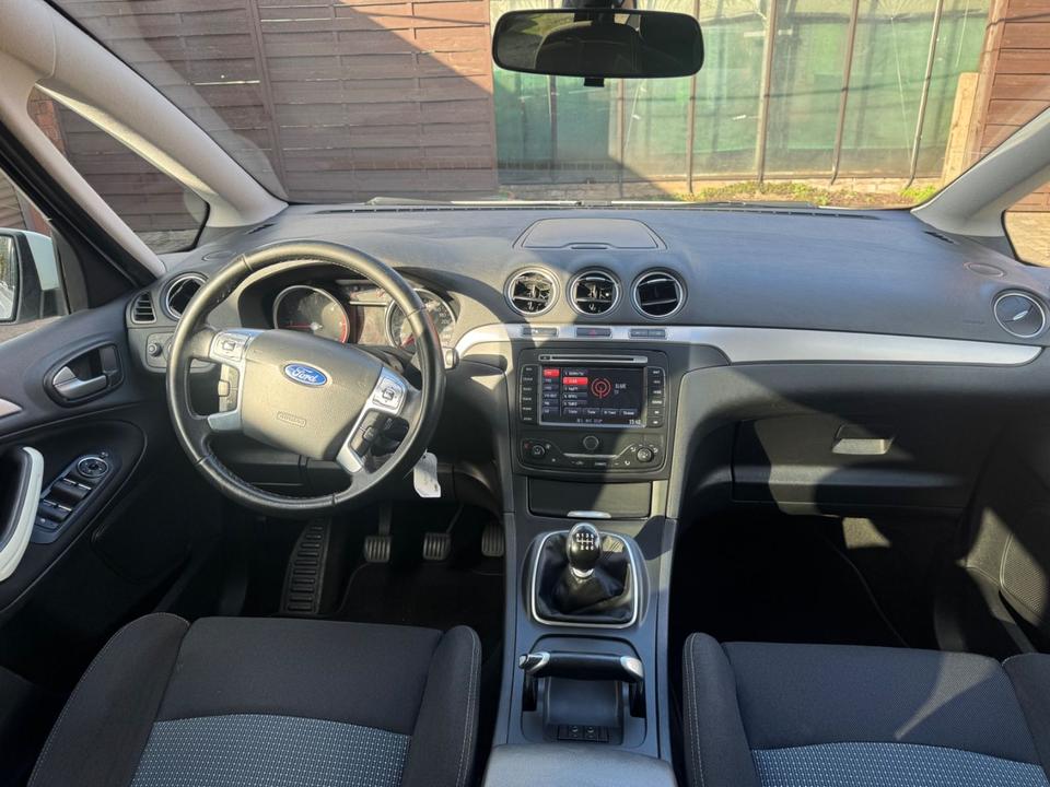 Ford S-Max 2013 — photo 7