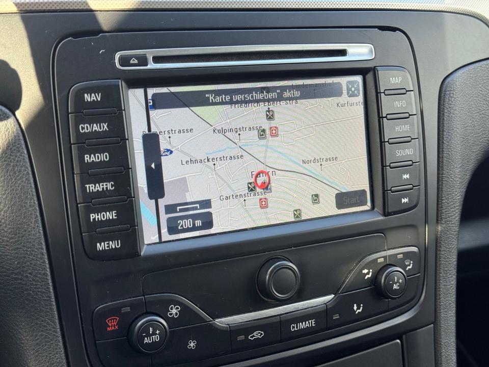 Ford S-Max 2013 — photo 8