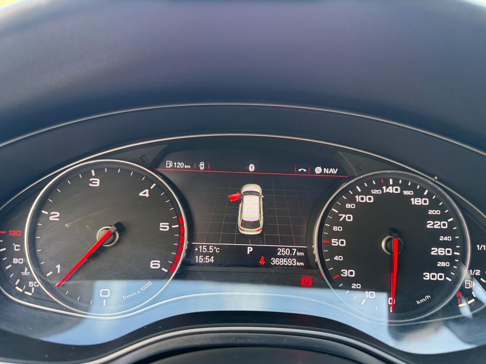 Audi A6 2013 — photo 11