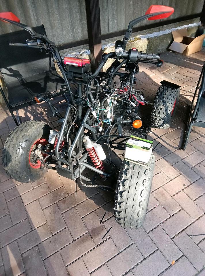 Weitere Motorräder Gelöscht • Quad 49ccm Bastlerfahrzeug mit Ersatzteilen 2007 — авто для ЗСУ з Європи