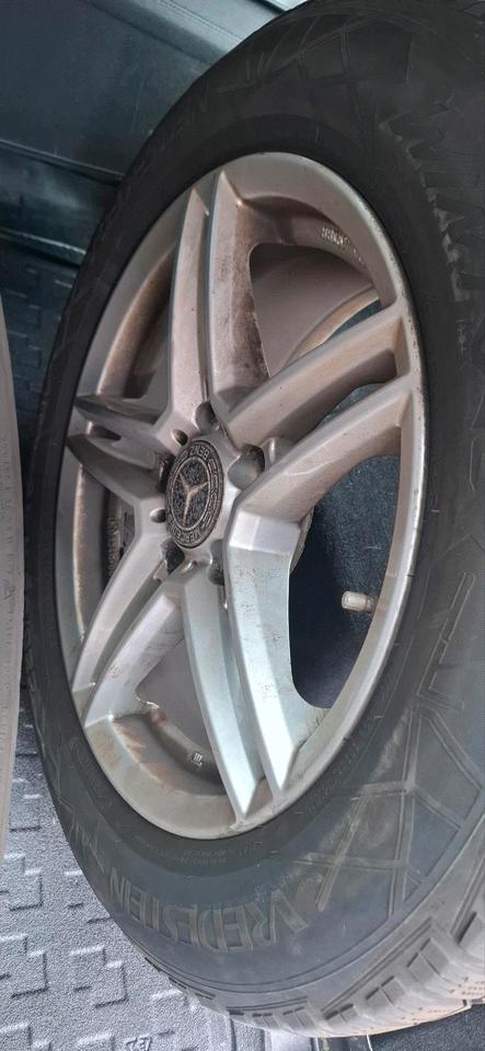 Mercedes Benz E 220 2012 — photo 19