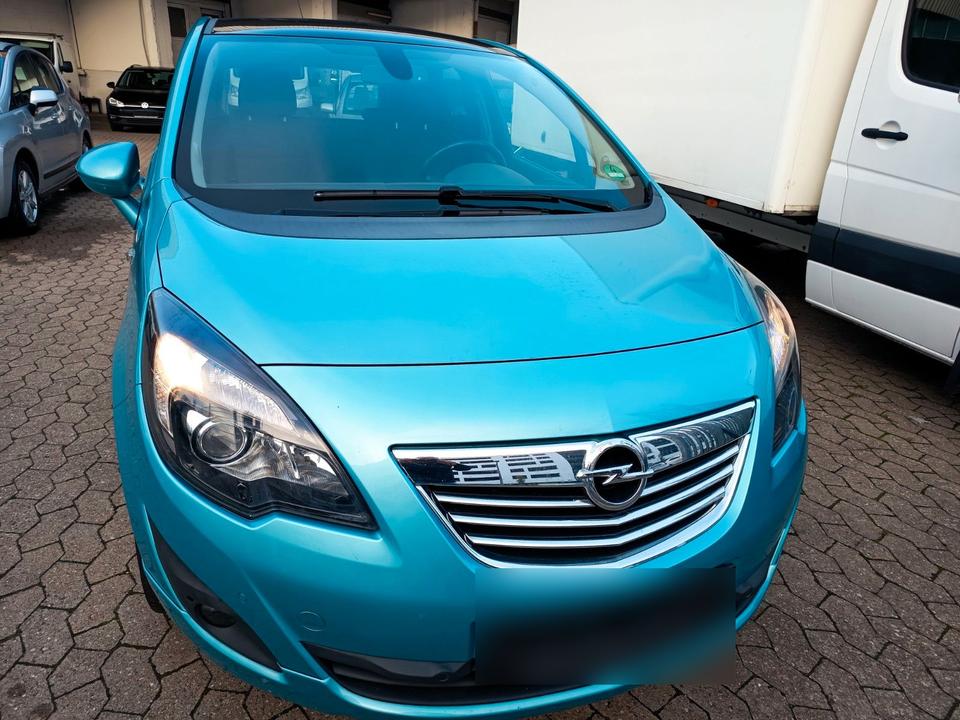 Opel Meriva 2012 — rear view