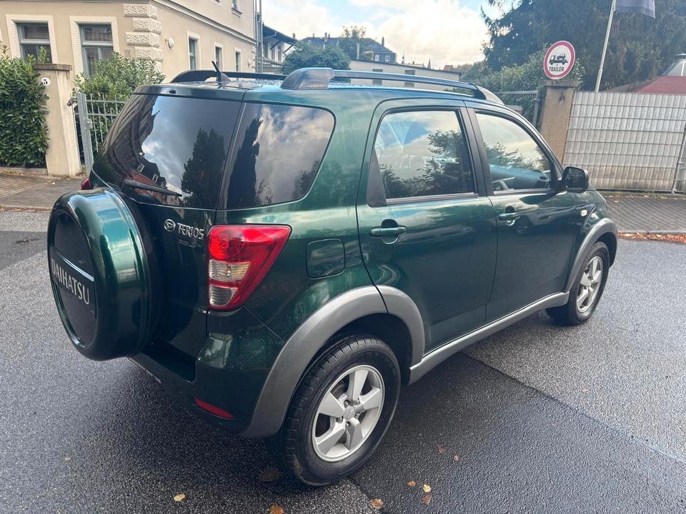 Daihatsu Terios 2008 — салон