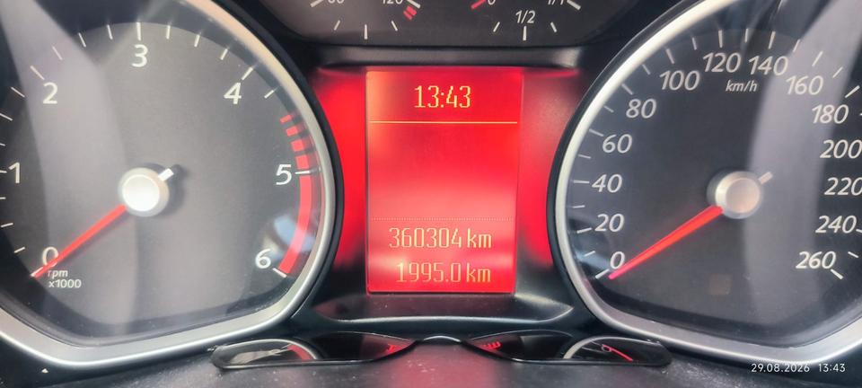 Ford S-Max 2011 — photo 10