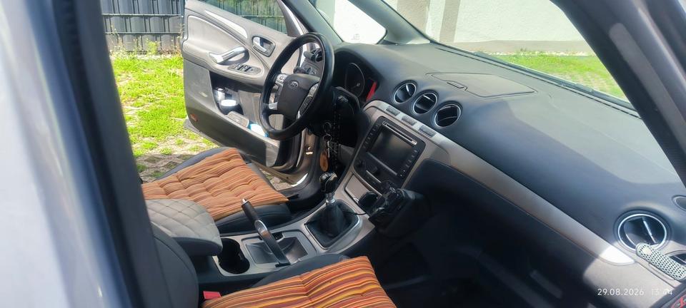 Ford S-Max 2011 — photo 7