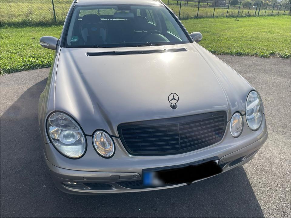 Mercedes Benz E 200 2005 — photo 10