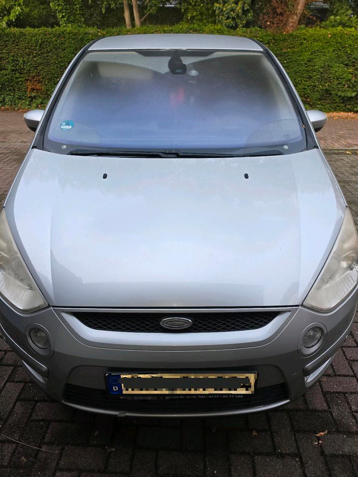 Ford S-Max 2007 — вигляд ззаду