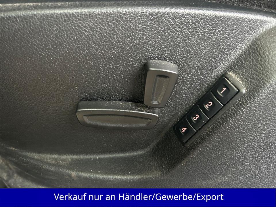 Ford S-Max 2012 — photo 22