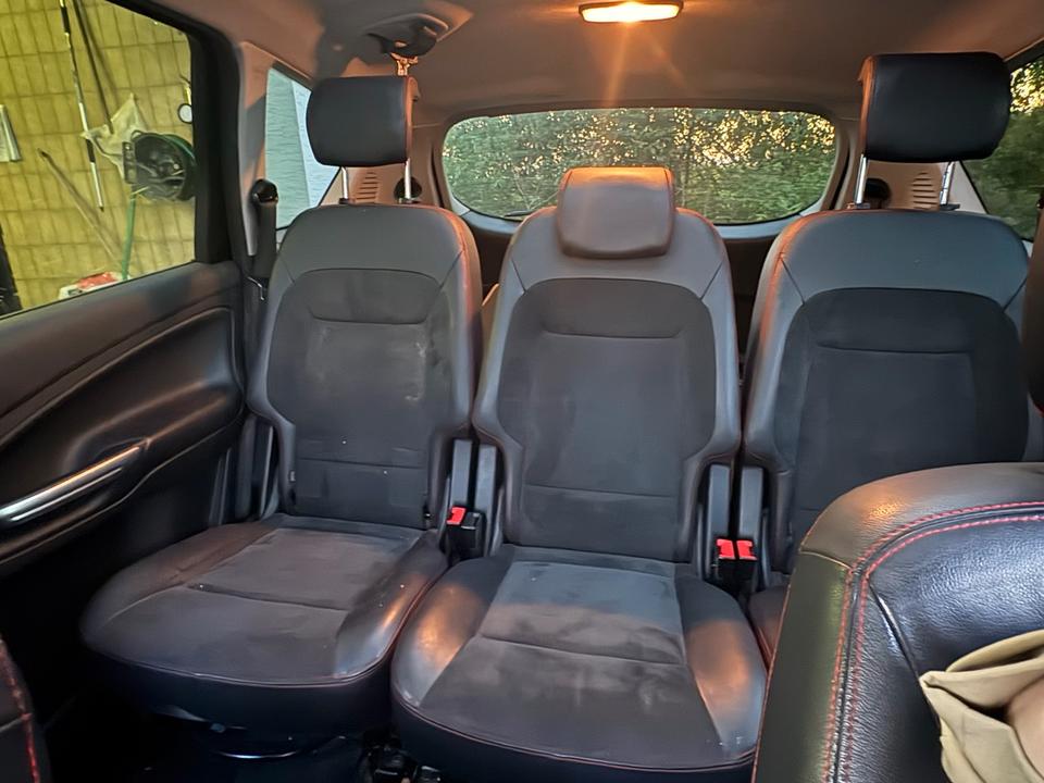 Ford S-Max 2009 — photo 11