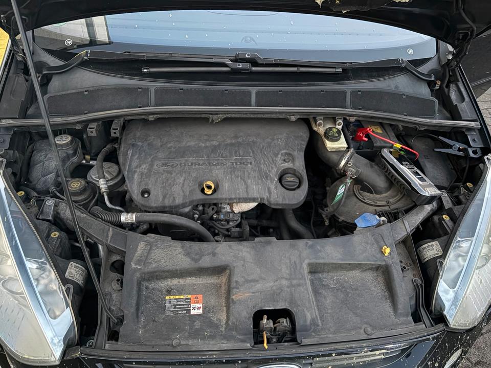 Ford S-Max 2009 — photo 14