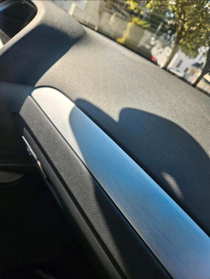 Audi A4 2011 — rear view