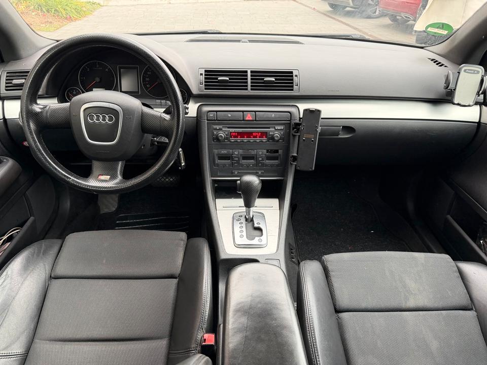Audi A4 2005 — photo 7