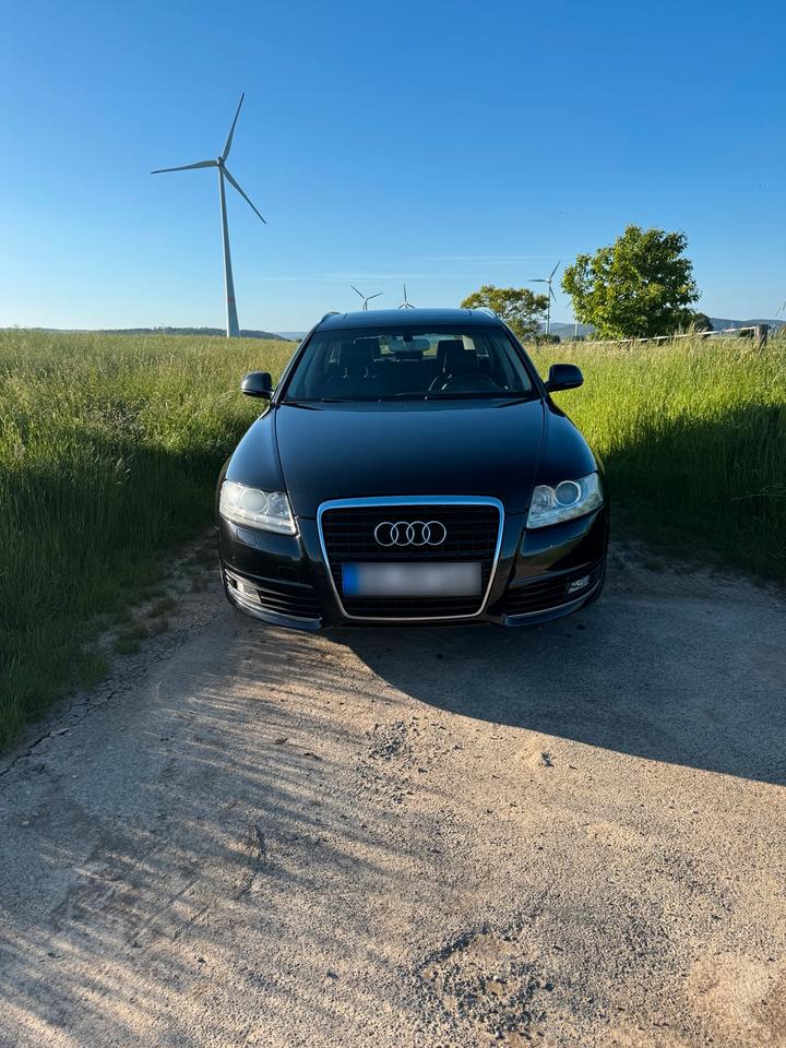 Audi A6 2010 — вигляд ззаду