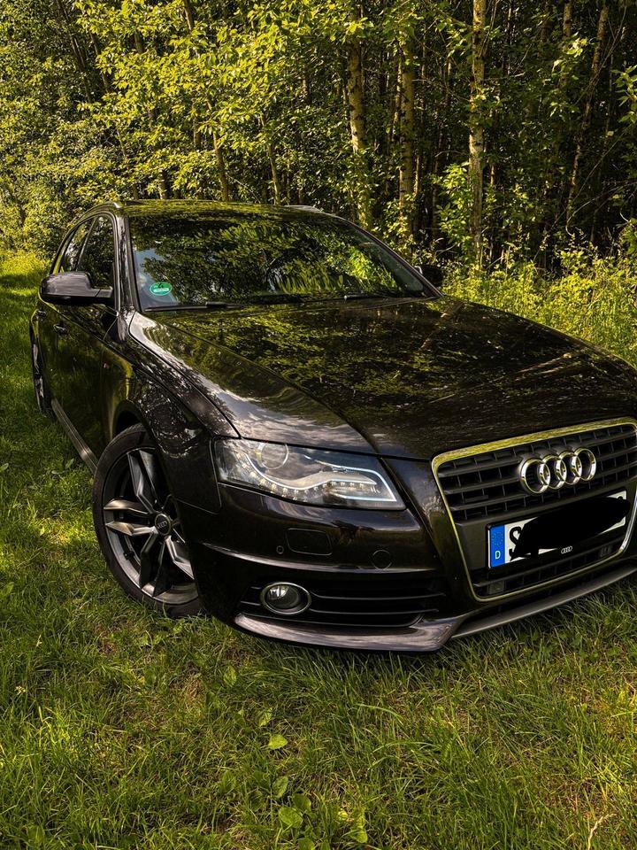Audi A4 2011 — photo 13