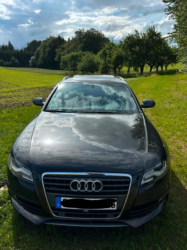 Audi A4 2011 — photo 14