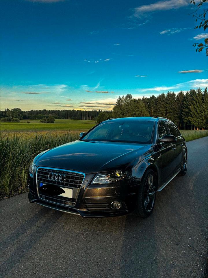 Audi A4 2011 — interior