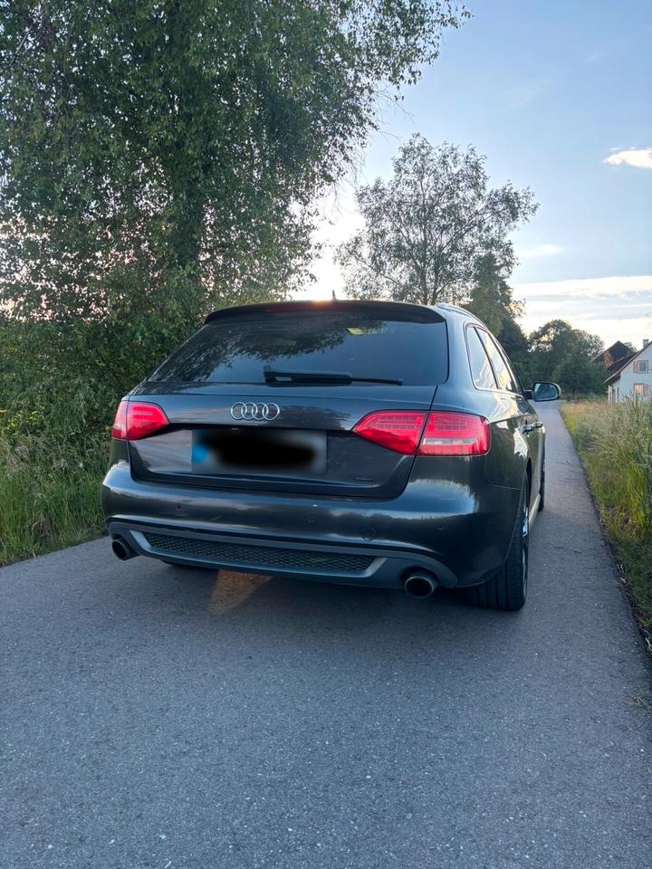 Audi A4 2011 — photo 8