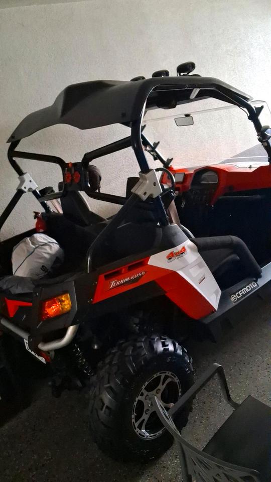 Weitere Motorräder cf moto BAZOOKA 625 EFI 2011 — rear view