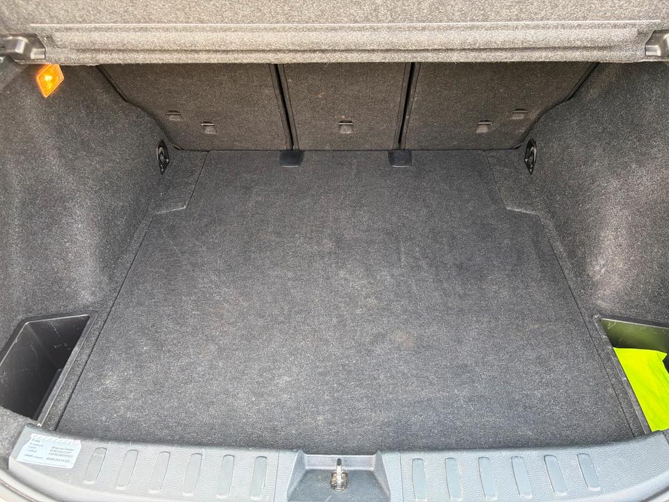 BMW X1 2010 — photo 13