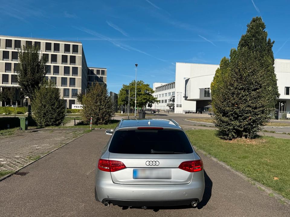 Audi A4 2009 — interior